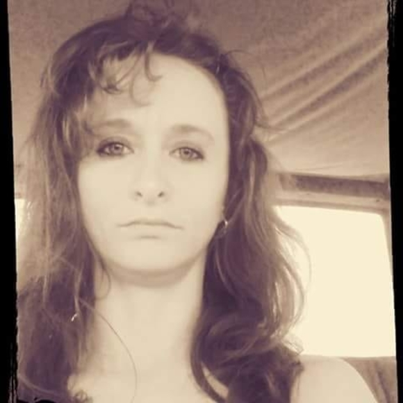 Meet your Posher, Monica - Picture 1 of 1